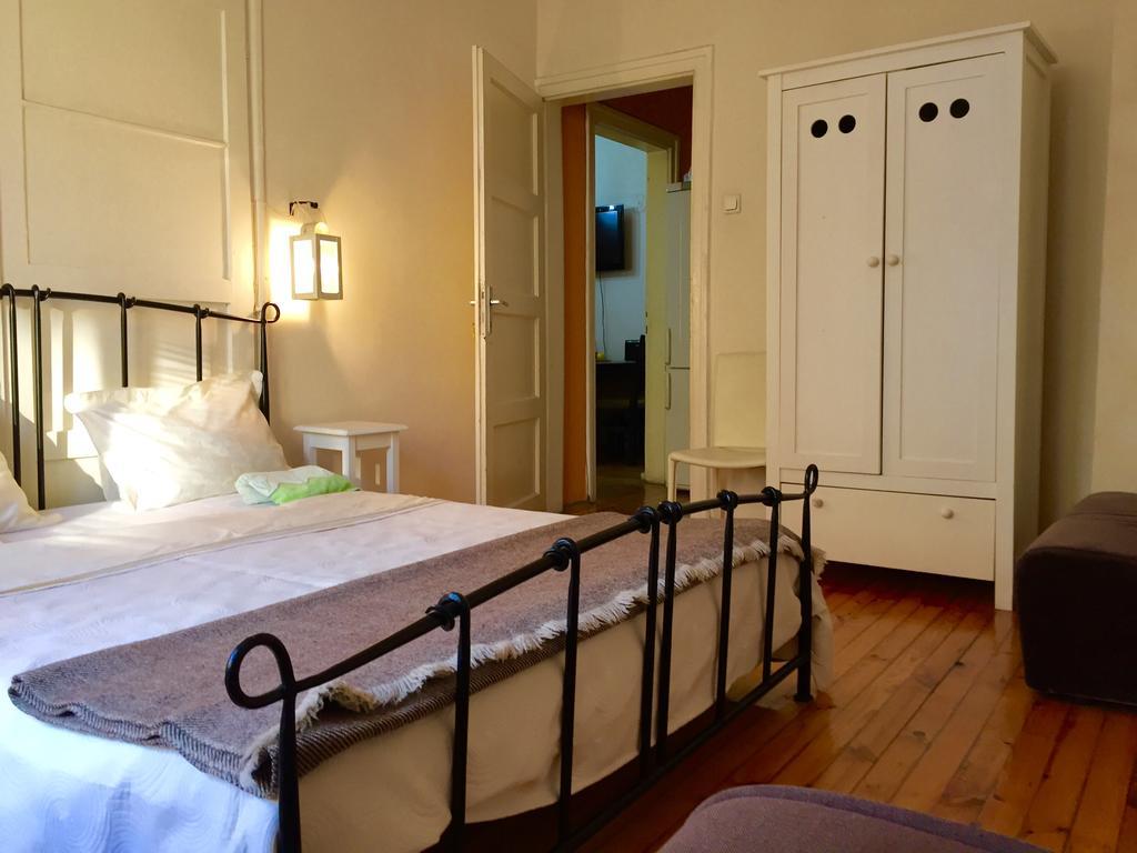 Interhost Guest rooms&apartments Sofia Buitenkant foto